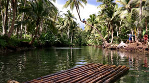 Siargao-eiland Maasin-rivier Vlot agtergrond — Pro Display XDR Muurpapier