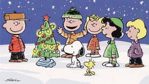 Snoopy Kersfees Versierde Boom Agtergrond — Snoopy kersfees Muurpapier
