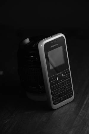 Swart En Grys Nokia 105 — Nokia Muurpapier