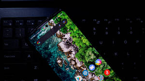 Xiaomi Slimfoon op Sleutelbord — Xiaomi Muurpapier