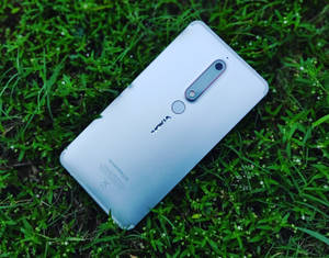 Ysterblou Nokia 6.1 Agter — Nokia Muurpapier